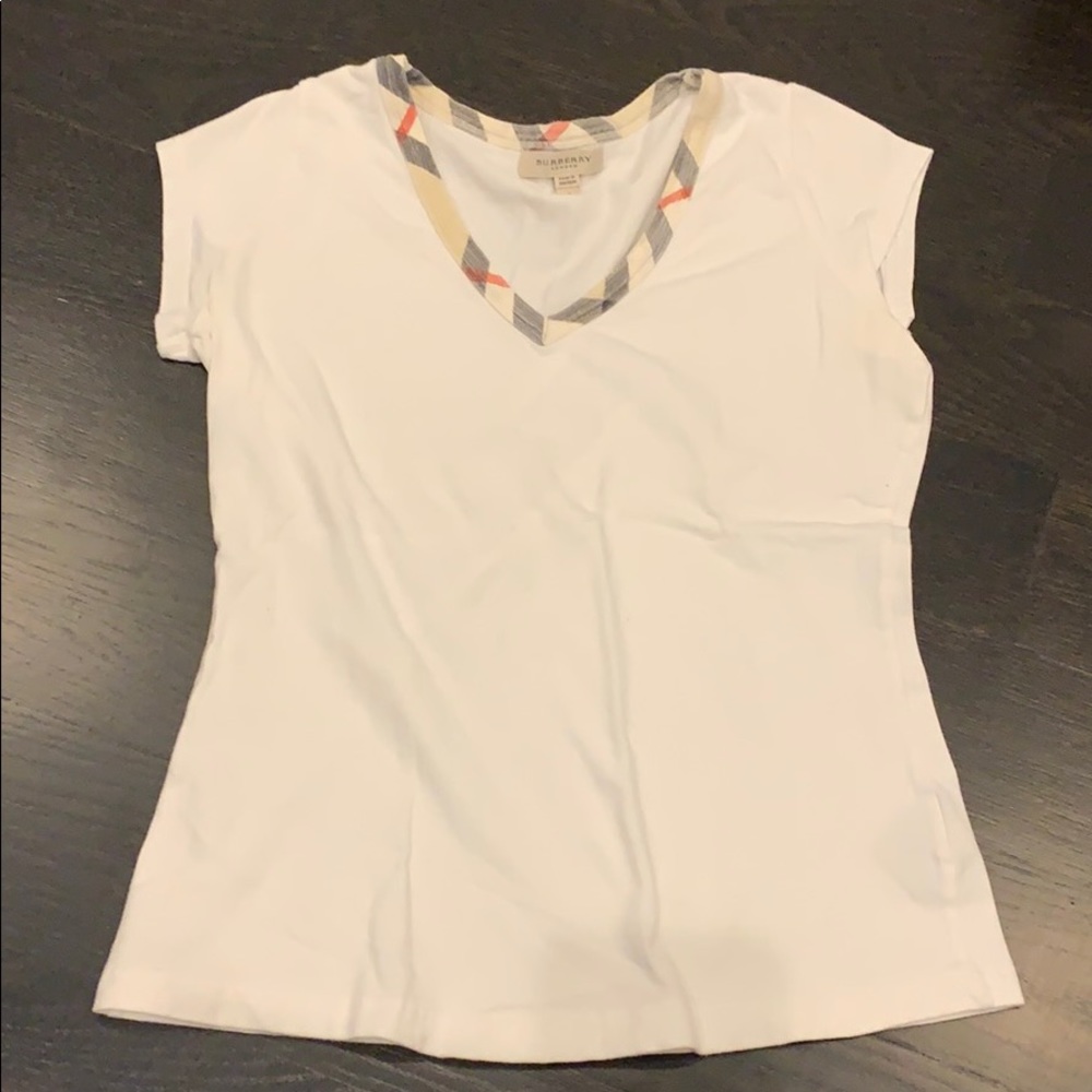 Burberry women’s t shirt!
